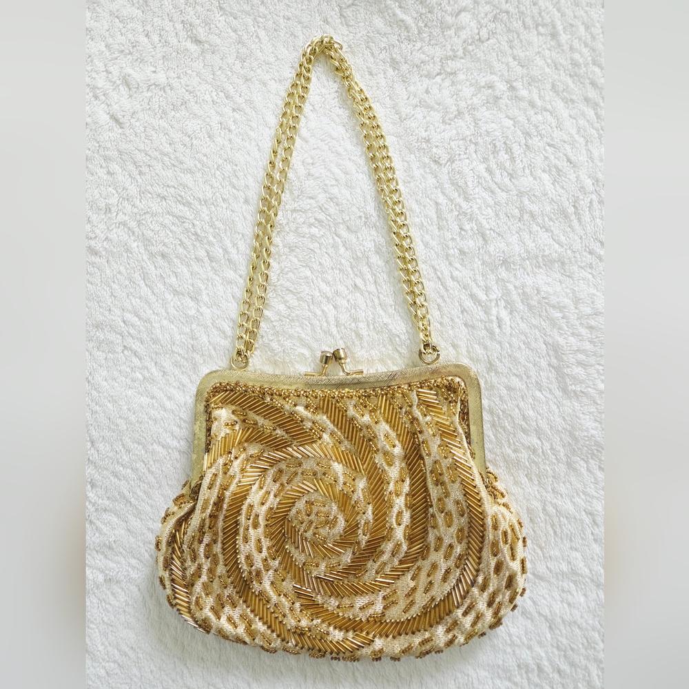 Vintage!!! La Regale ✨️ Gold Beaded Evening Women's Clutch